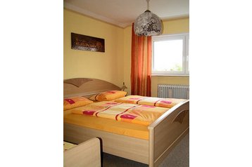 Germania Privát Faulbach, Esterno